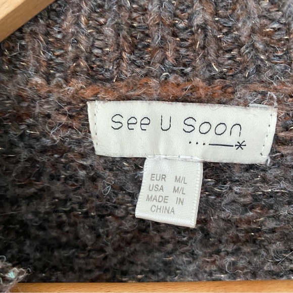 Brown and Gold metallic thread comfy sweater Oversized with open stitch detail. - Picture 3 of 7